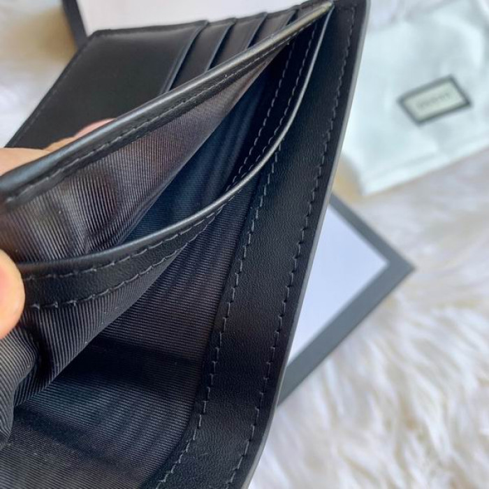 G*u*i wallet 451268 snake 11*9