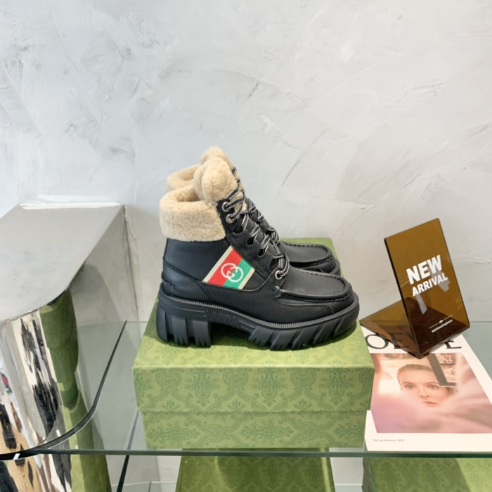 G*u*i boots