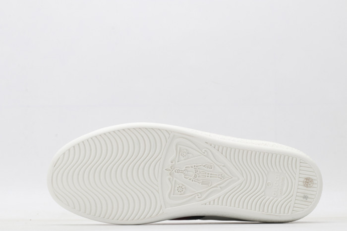 G*u*i low-top sneaker