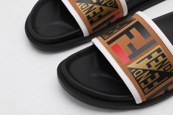 Fend1 Slippers