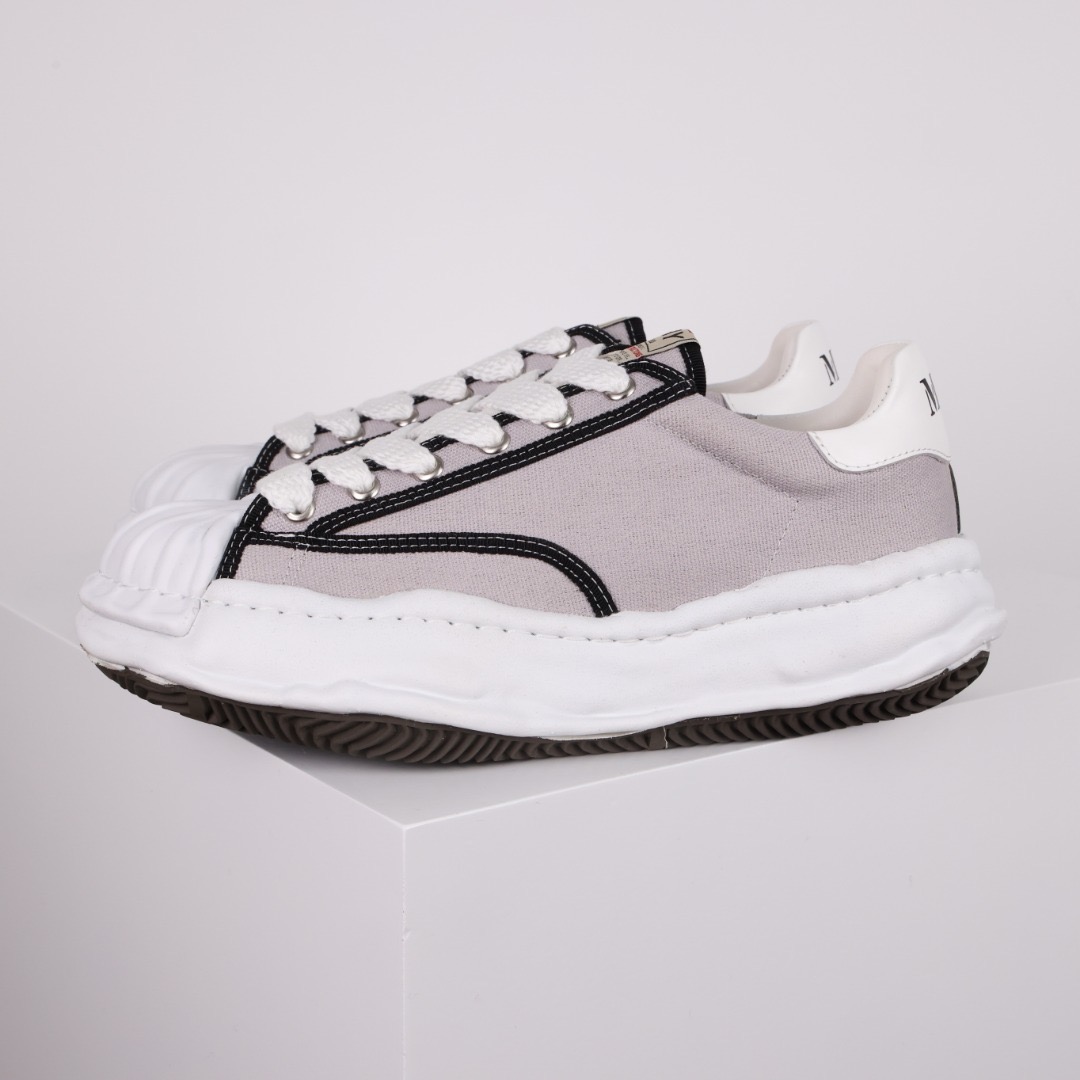 Ma*s*n mihara yasuhiro mmy sneaker
