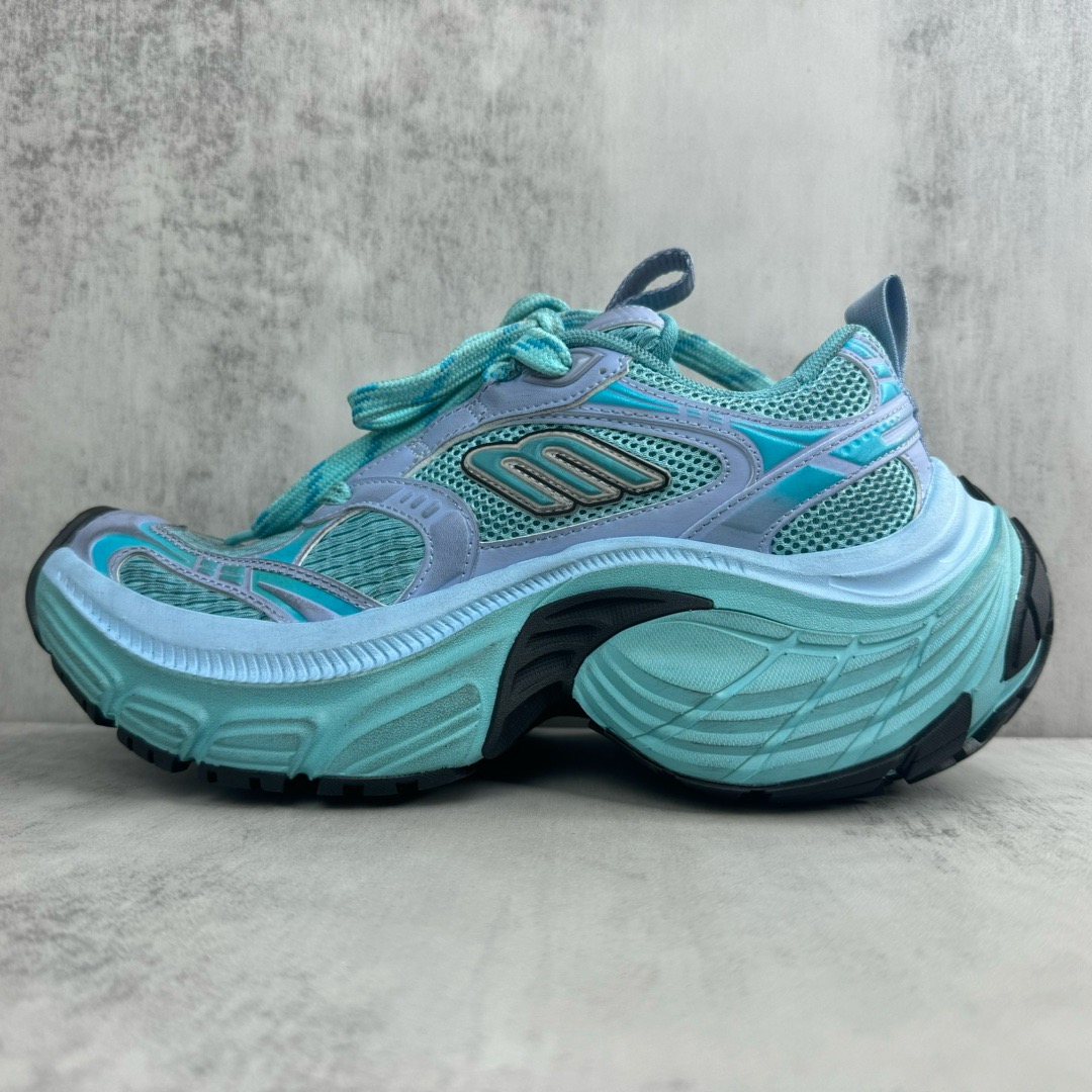 BLCG Sneaker 6XL
