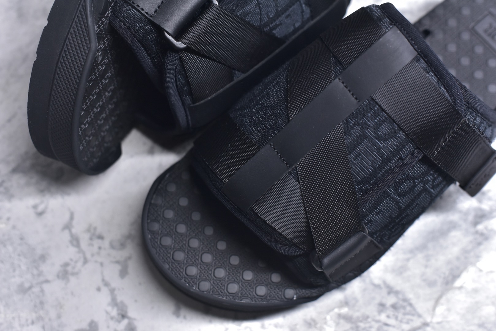 DR Slippers