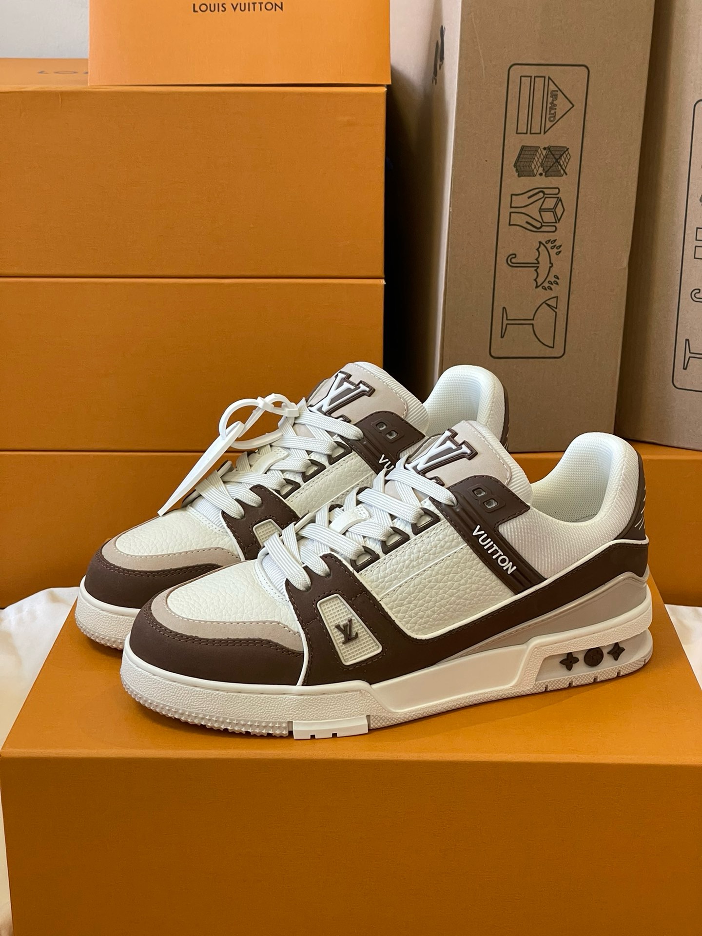 Loui Vuitto TRAINER SNEAKER