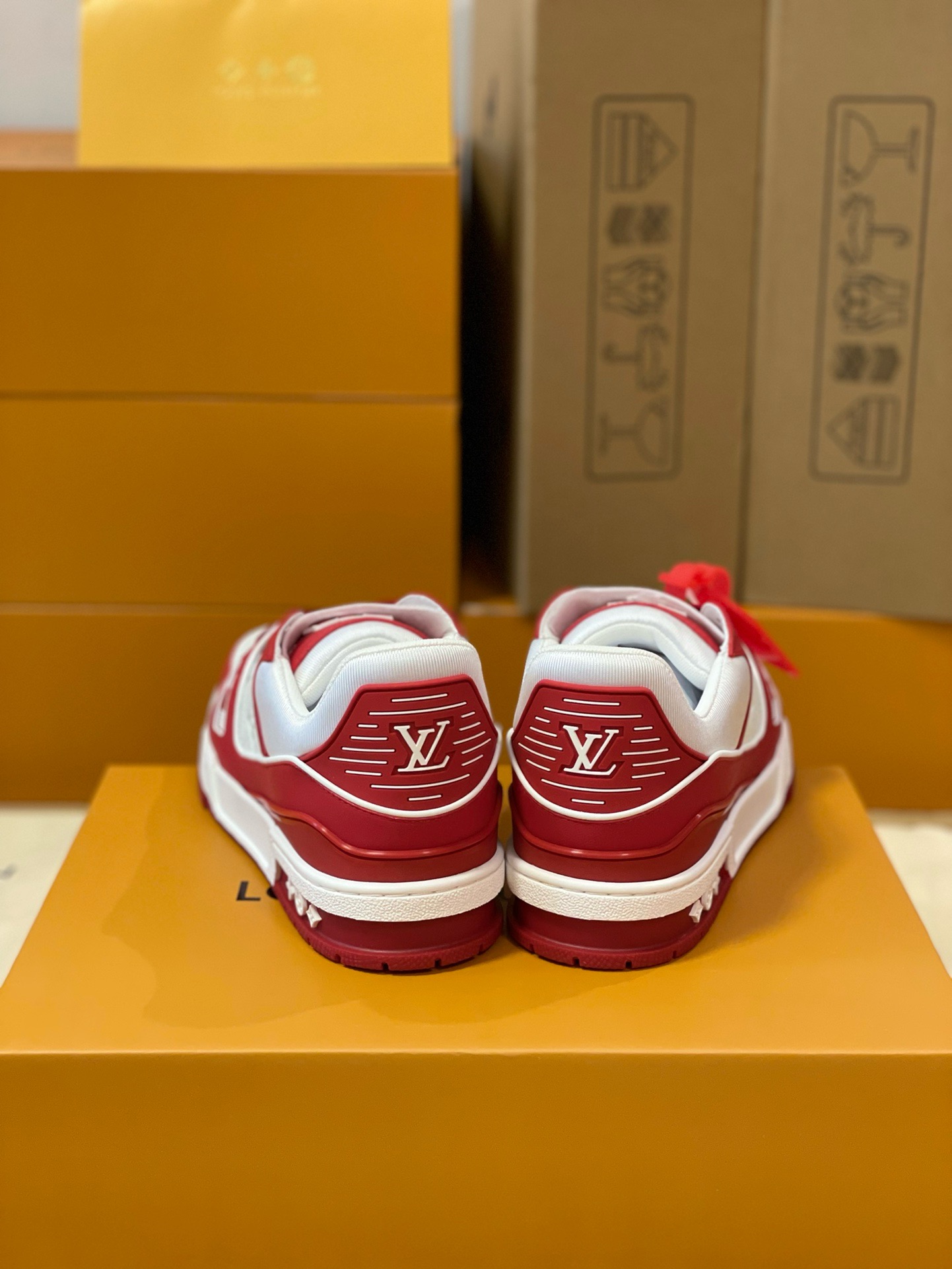 Loui Vuitto TRAINER SNEAKER